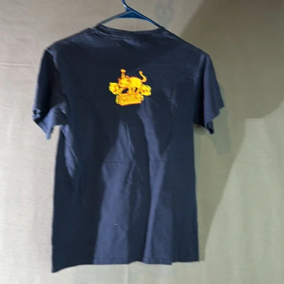 Gilden size small Navy Blue Graphic T-Shirt - Picture 3 of 5